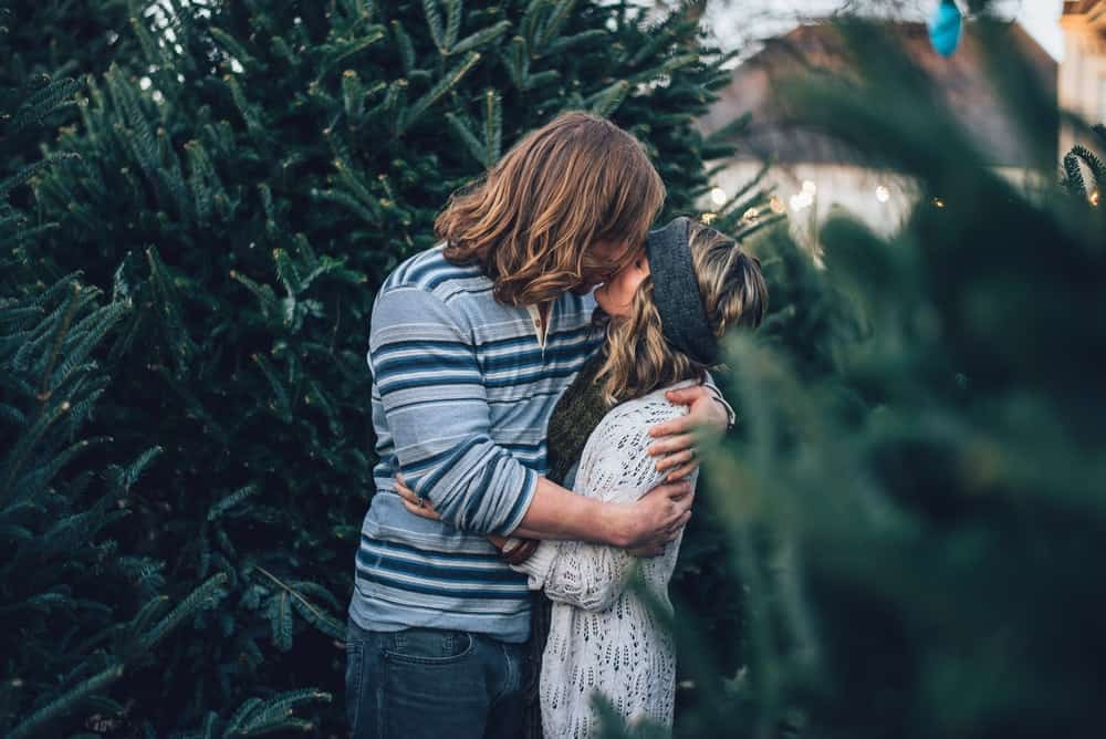 6 Secrets to Surviving the Holiday Season With Your Partner